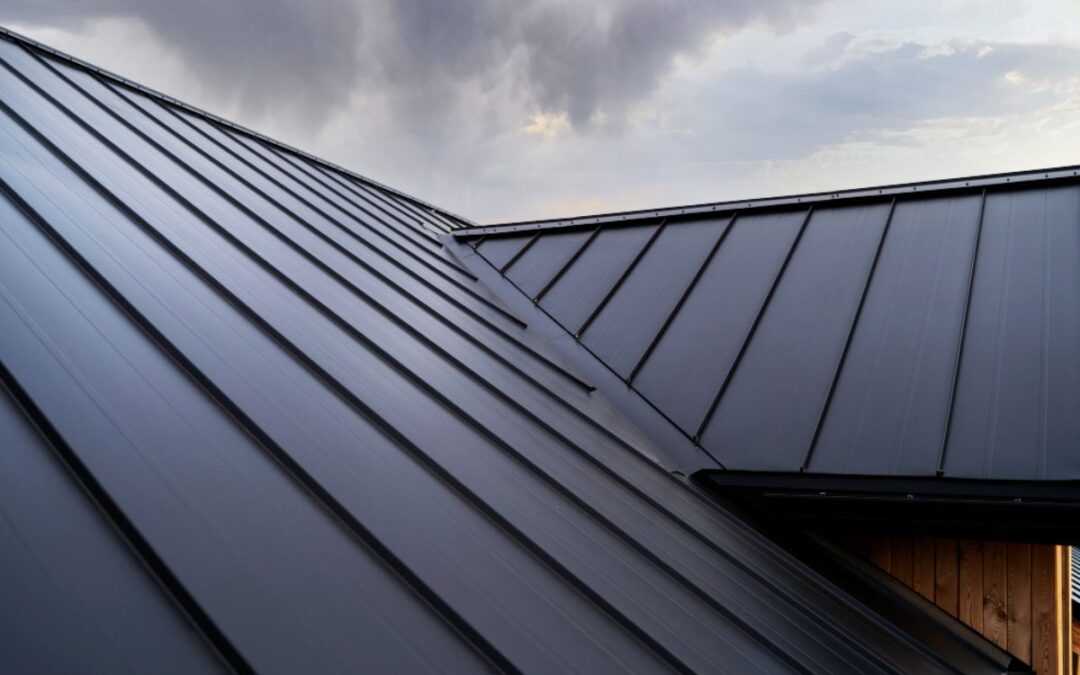Benefits of Installing Insulated Roof Panels