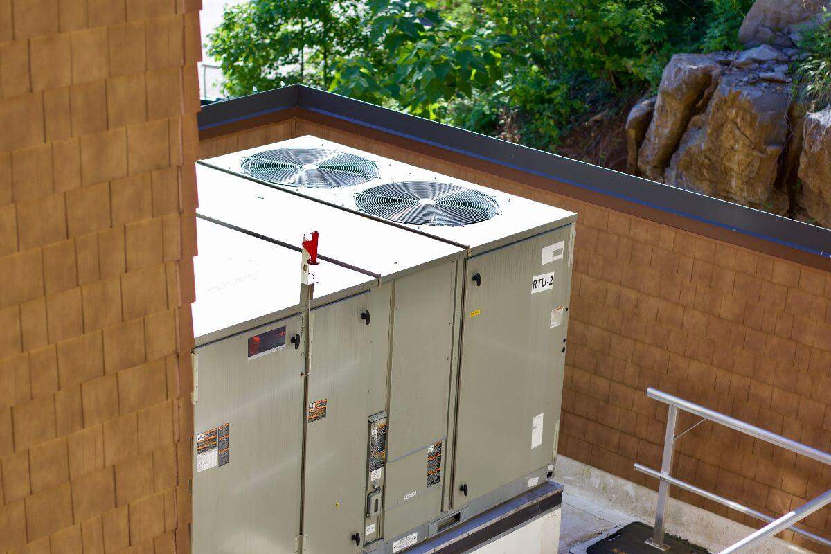 HVAC system outside a commercial building